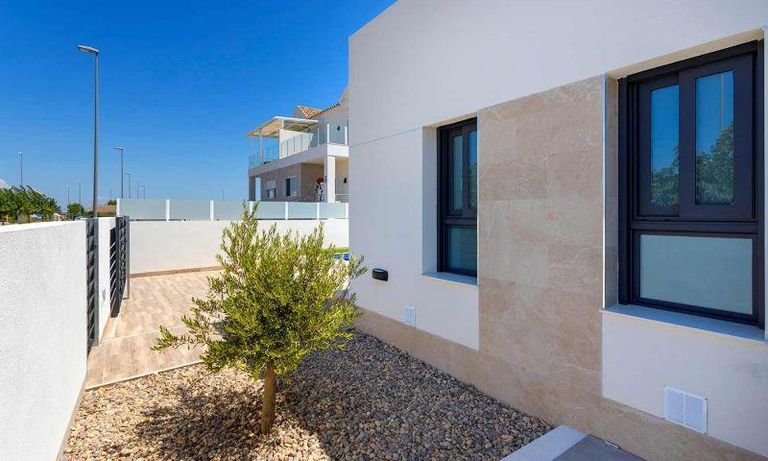 Property thumbnail 17