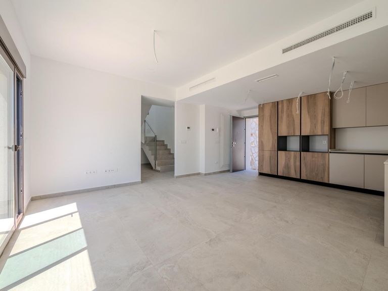 Property thumbnail 8