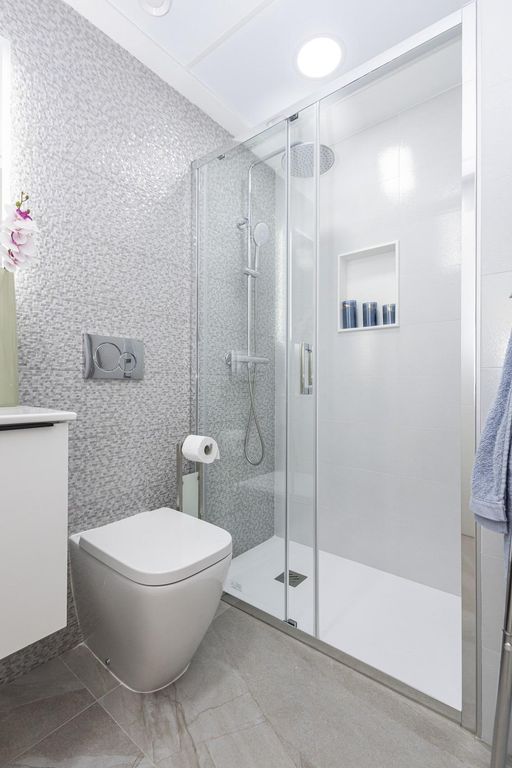 Property thumbnail 37
