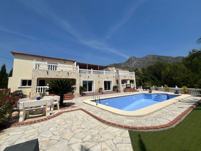 Property thumbnail 1