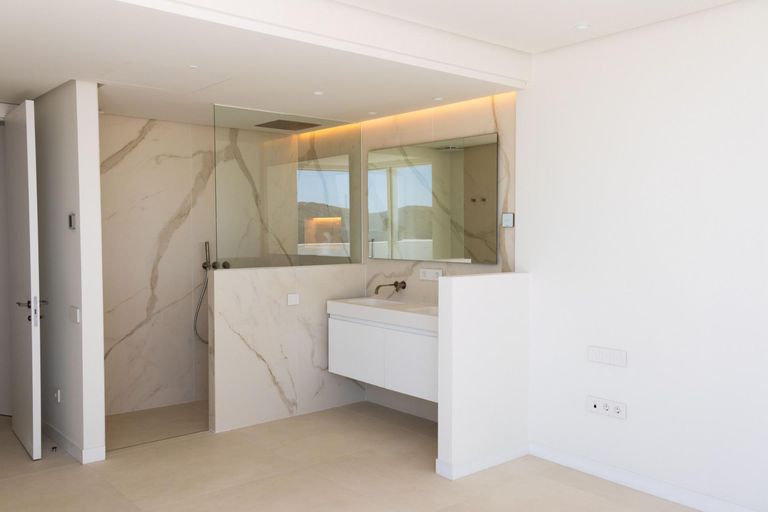 Property thumbnail 35