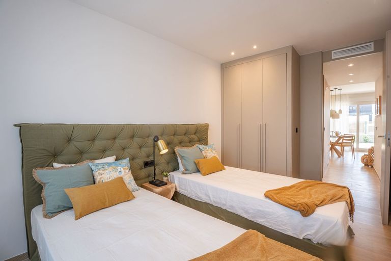 Property thumbnail 6