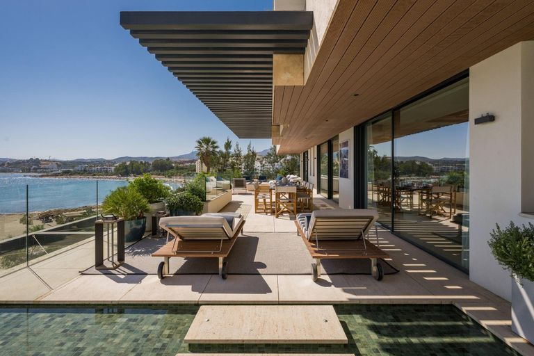 Property thumbnail 2