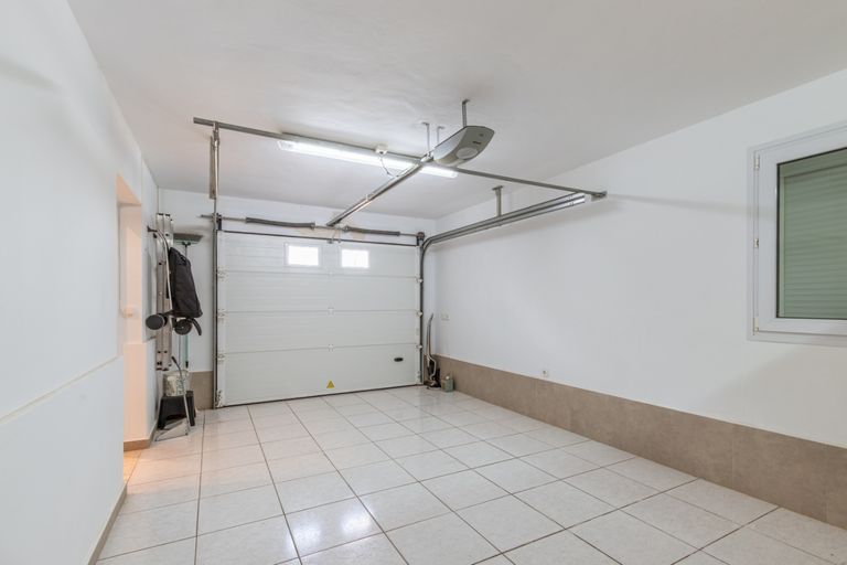 Property thumbnail 23