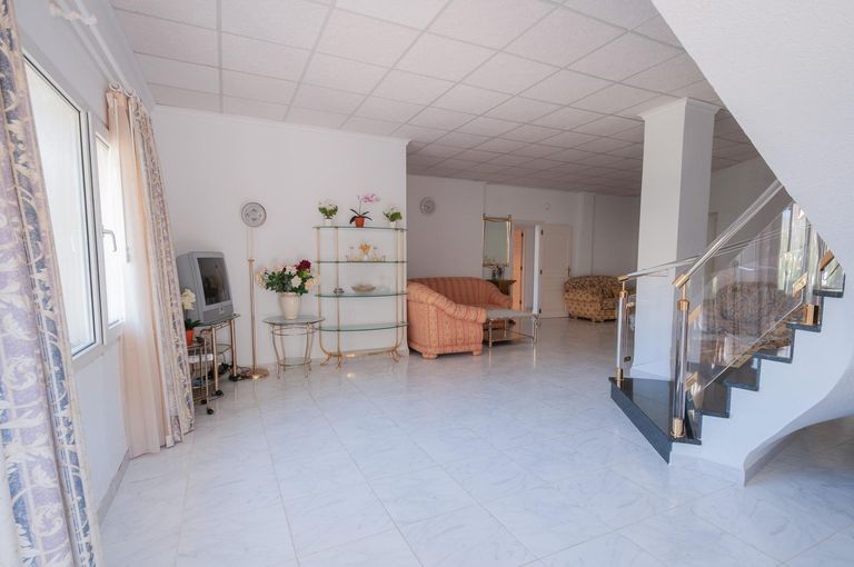Property thumbnail 4