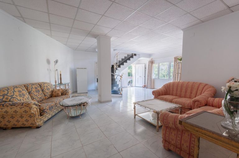 Property thumbnail 3