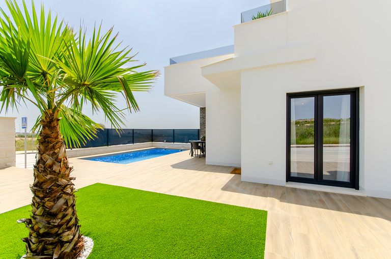 Property thumbnail 2
