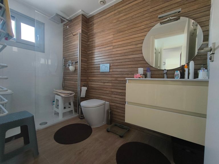 Property thumbnail 11