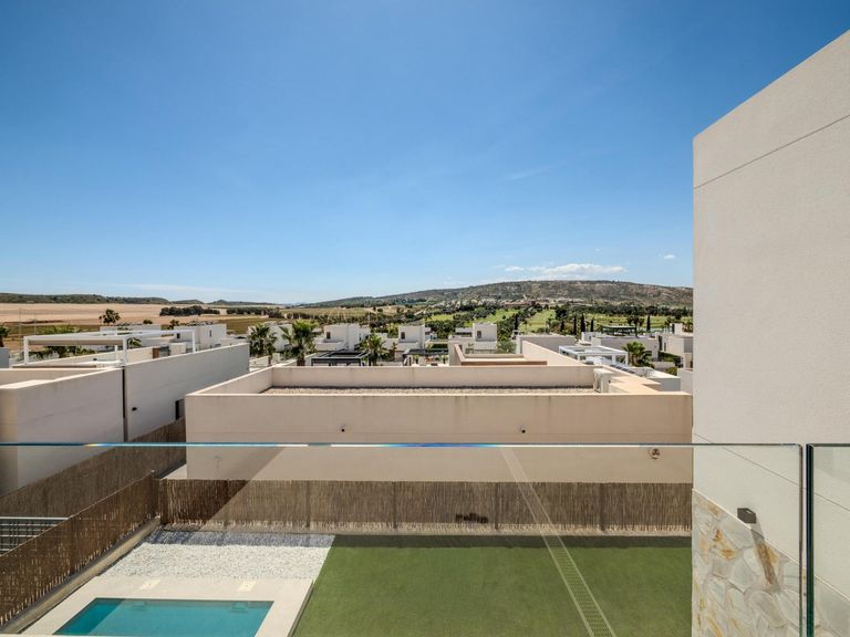 Property thumbnail 1