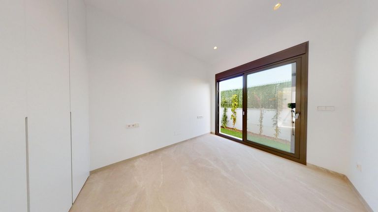 Property thumbnail 19