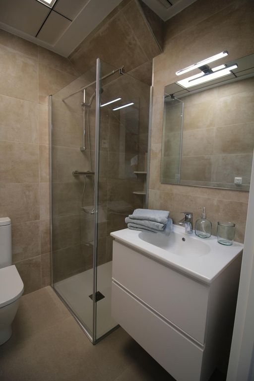 Property thumbnail 40