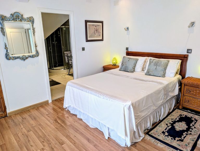 Property thumbnail 12