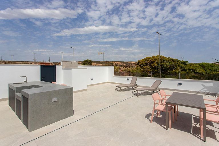 Property thumbnail 24