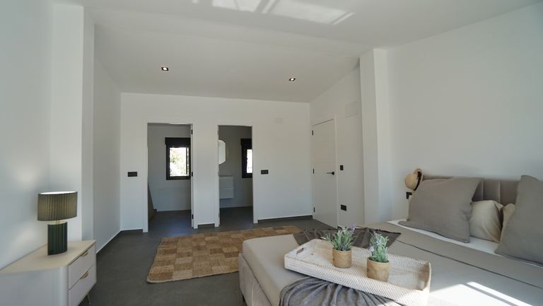 Property thumbnail 35