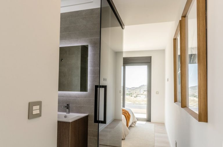 Property thumbnail 11