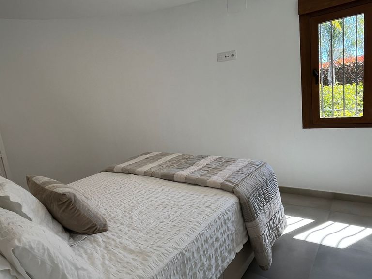 Property thumbnail 28