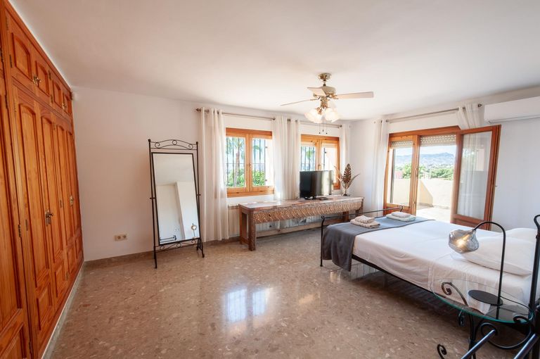 Property thumbnail 28