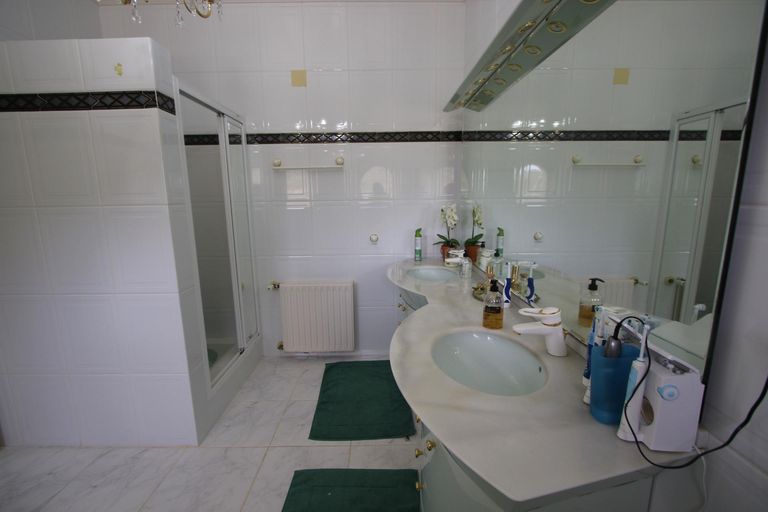 Property thumbnail 25