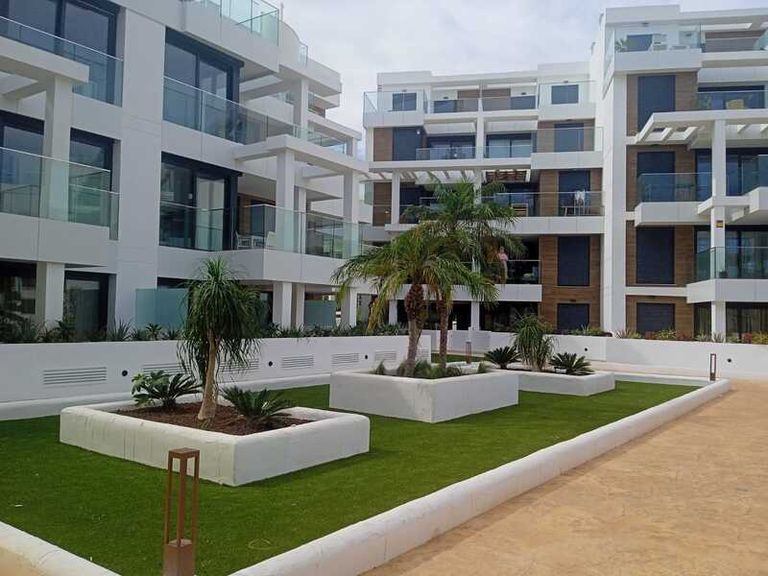 Property thumbnail 1