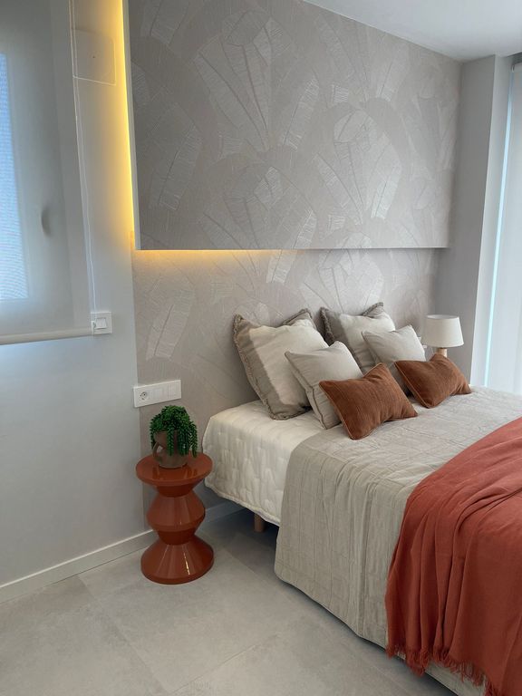 Property thumbnail 8