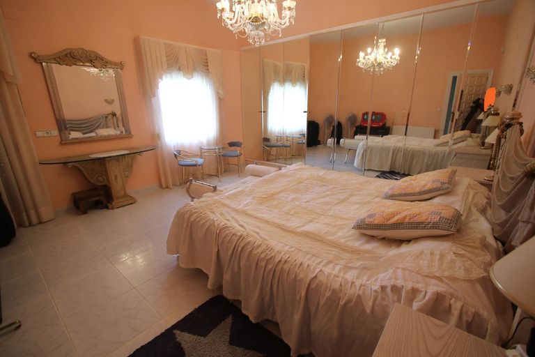 Property thumbnail 9