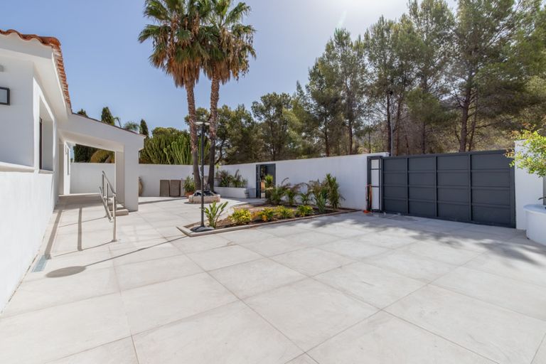 Property thumbnail 18