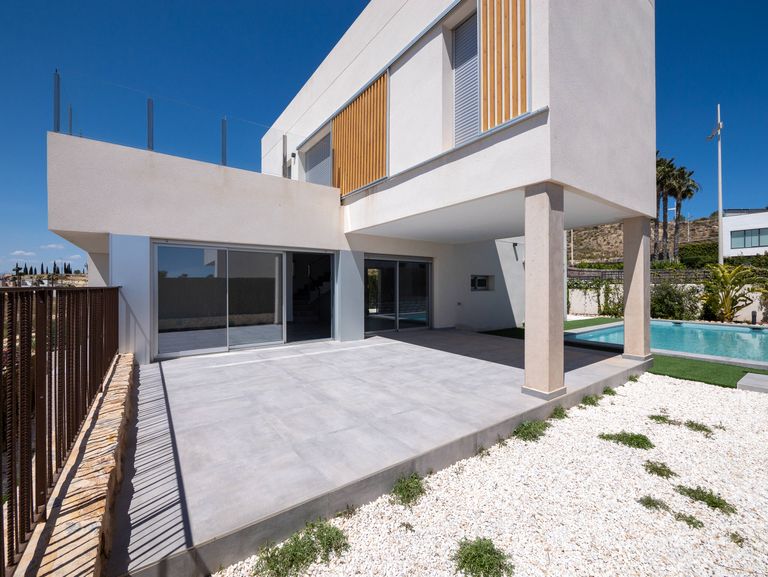 Property thumbnail 1