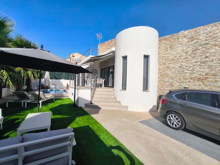 Property thumbnail 11