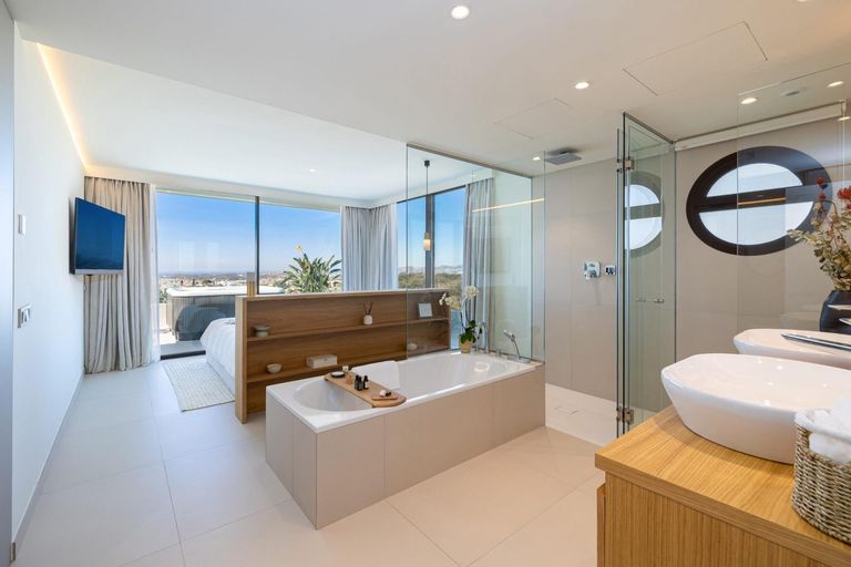 Property thumbnail 11