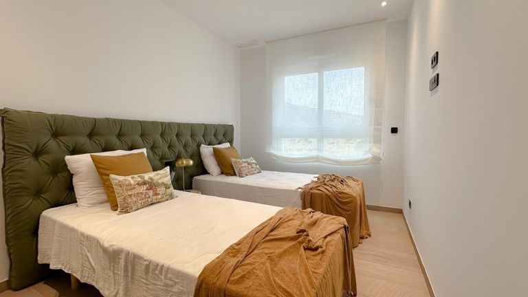 Property thumbnail 11