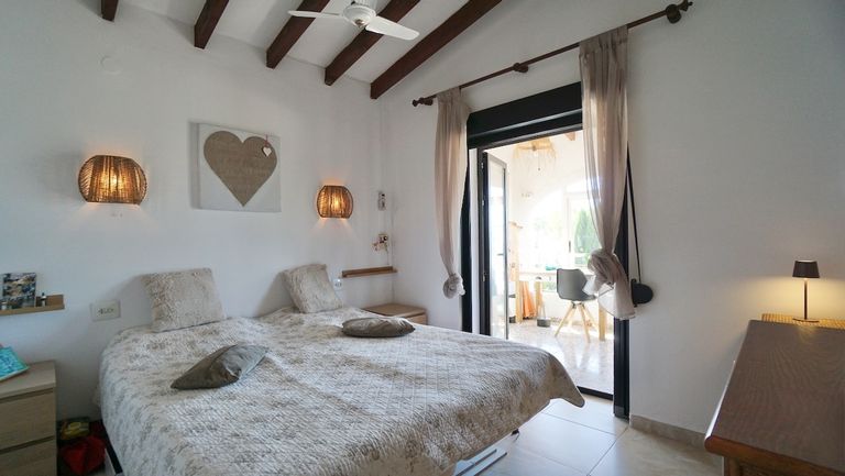 Property thumbnail 11
