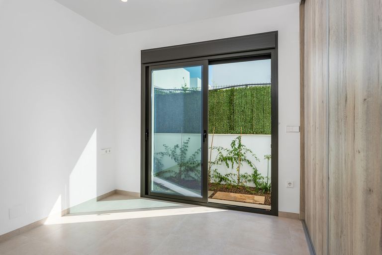 Property thumbnail 36