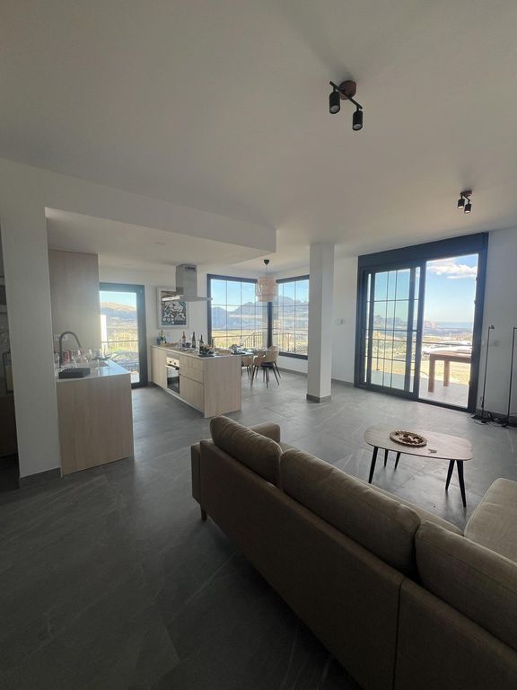 Property thumbnail 34