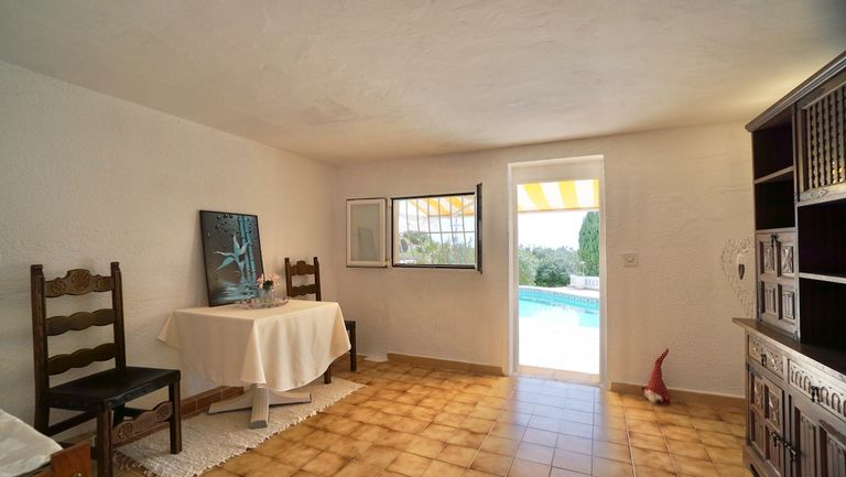 Property thumbnail 40