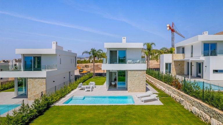 3 bedroom House / Villa in Sierra Cortina, Costa Blanca - Property TC988534X