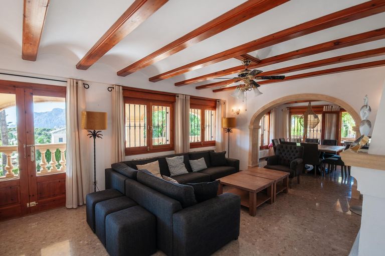 Property thumbnail 6