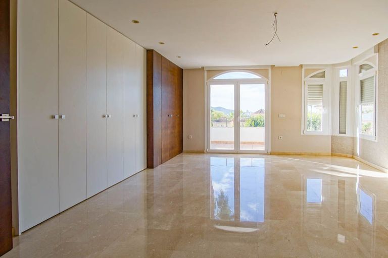 Property thumbnail 19