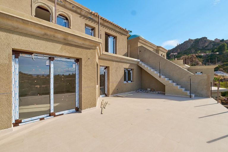 Property thumbnail 13