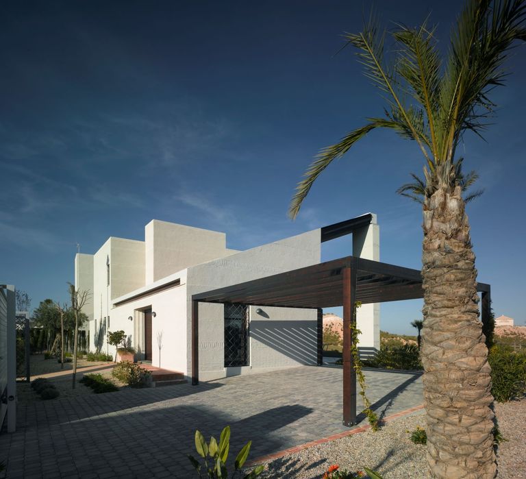 Property thumbnail 2