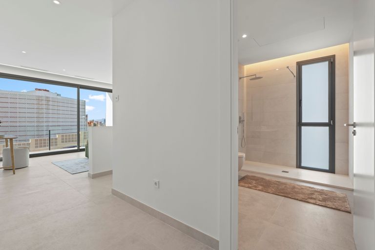 Property thumbnail 36