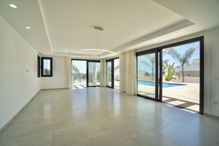 Property thumbnail 4