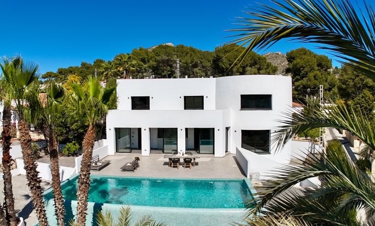 Property thumbnail 1