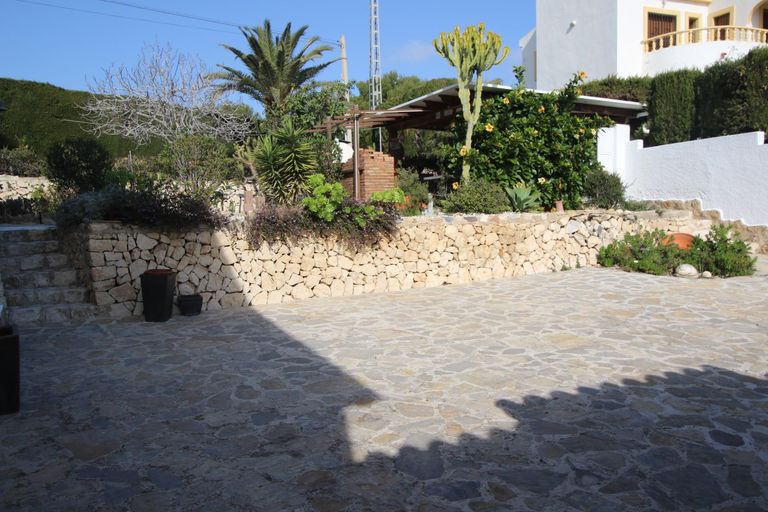 Property thumbnail 23