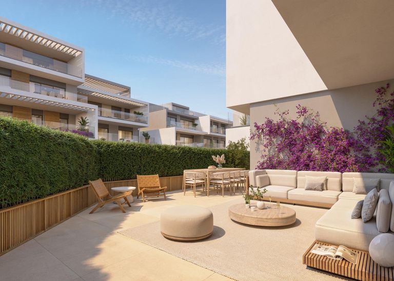 4 bedroom Apartment in Nueva Andalucia, Costa Blanca - Property TC85816