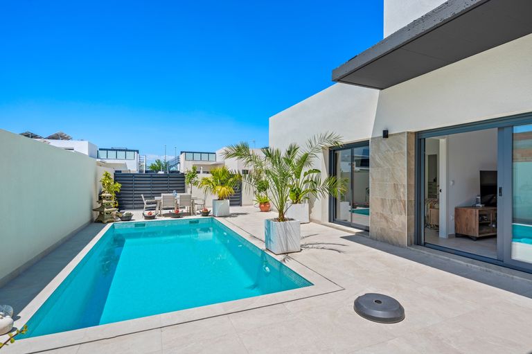 Property thumbnail 6