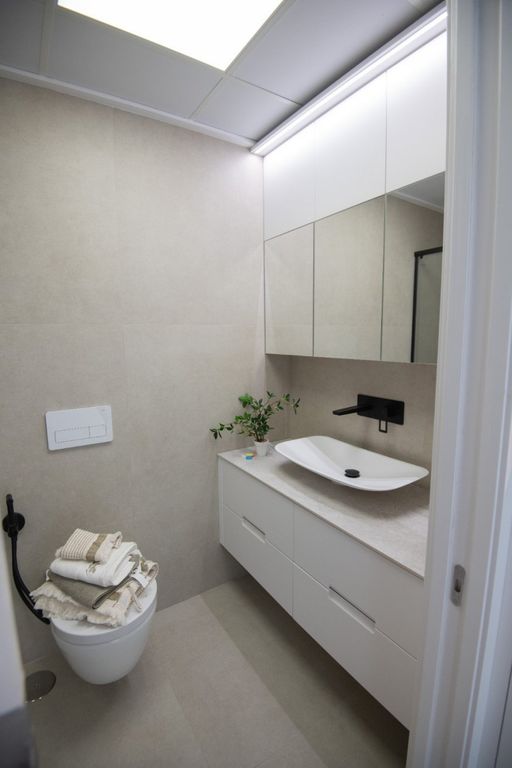 Property thumbnail 23