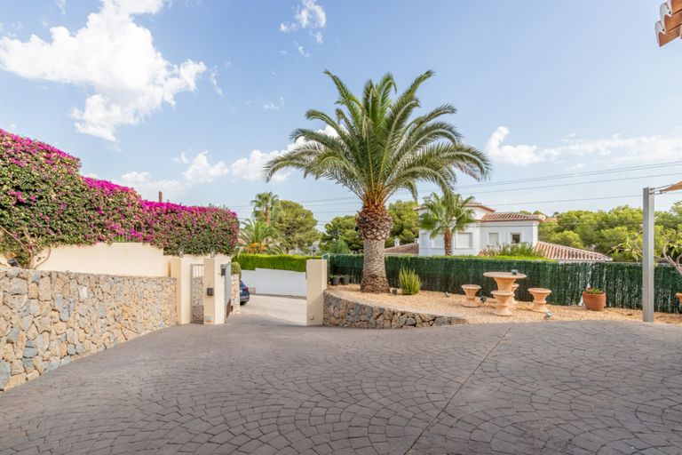 Property thumbnail 25