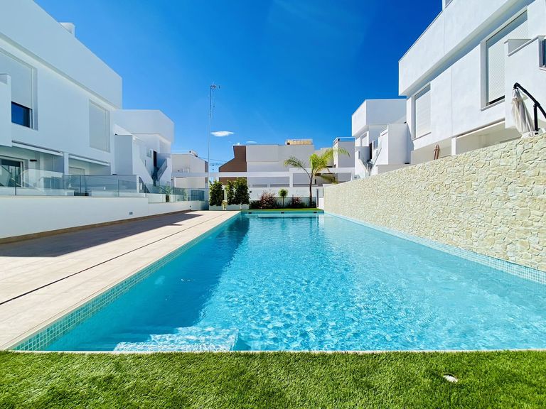 Property thumbnail 4