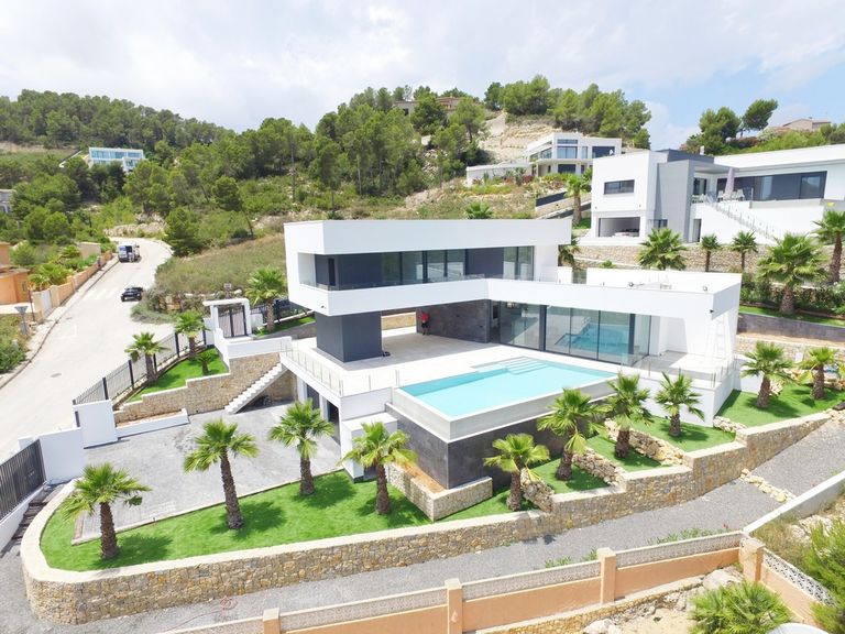 Property thumbnail 2