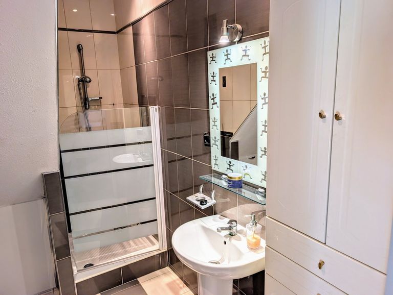Property thumbnail 10